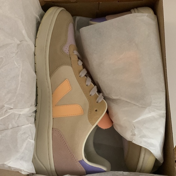NEW Veja V-10 Suede (Multi / Peach) - Picture 4 of 5